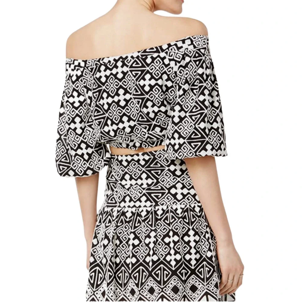 Mare Mare Jorah Embroidered Black White Geometric Crop Top sz M - Picture 2 of 9